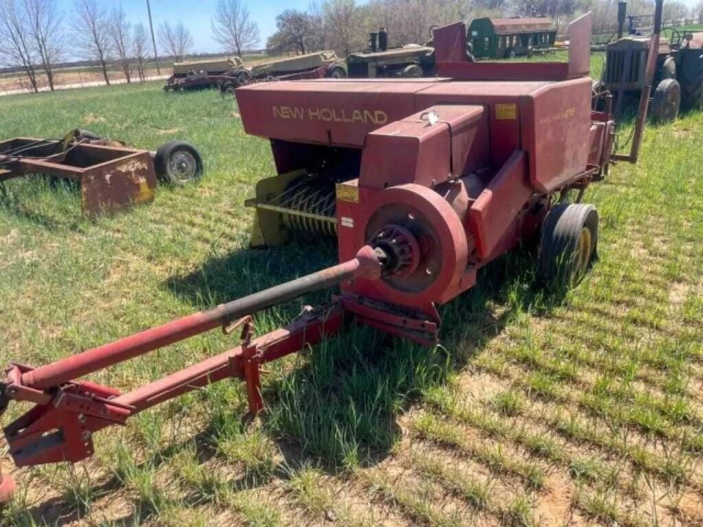 New Holland 276 Equipment Image0