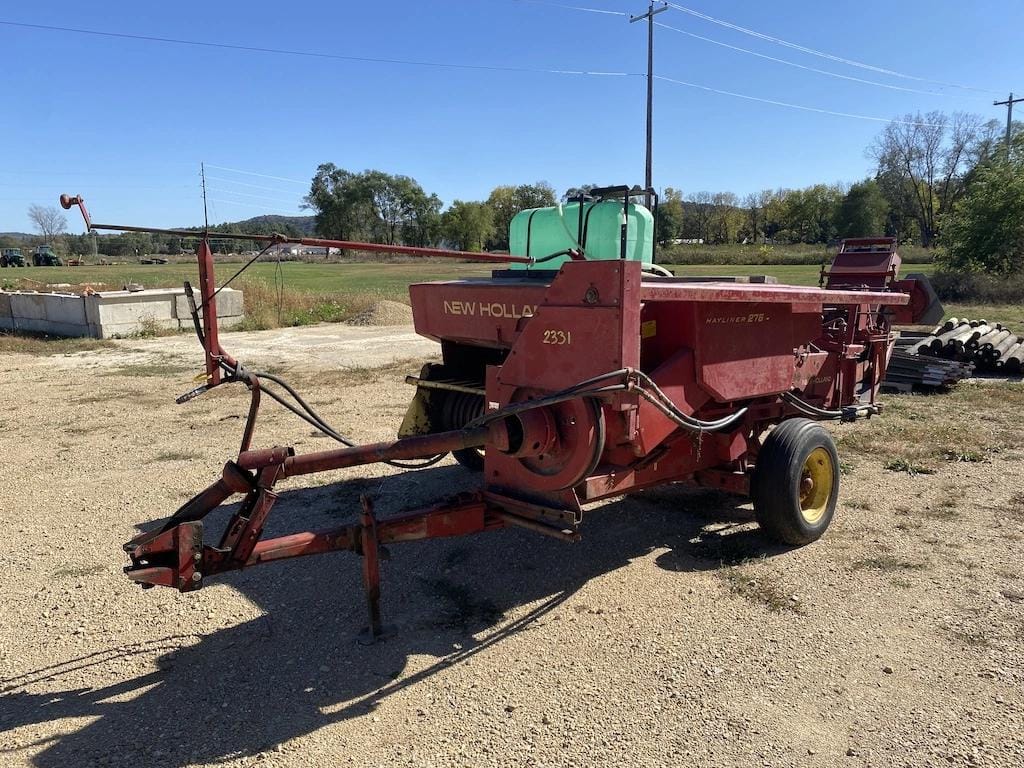 Main image New Holland Hayliner 276