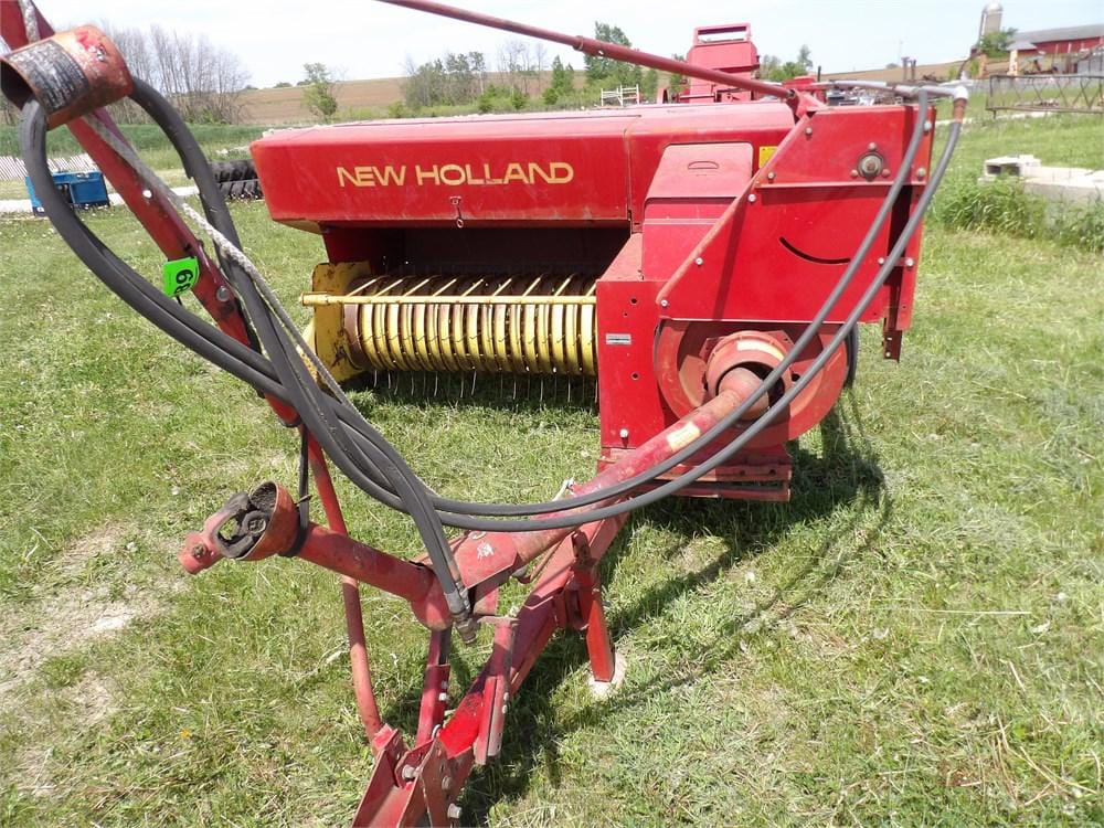 Main image New Holland 276