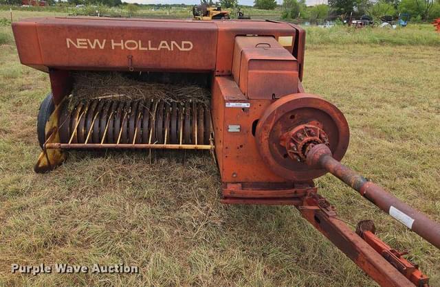 Image of New Holland 276 equipment image 1