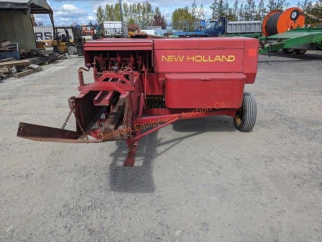 Image of New Holland 276 equipment image 4