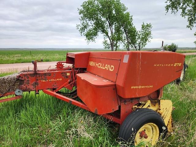 Image of New Holland 276 equipment image 2