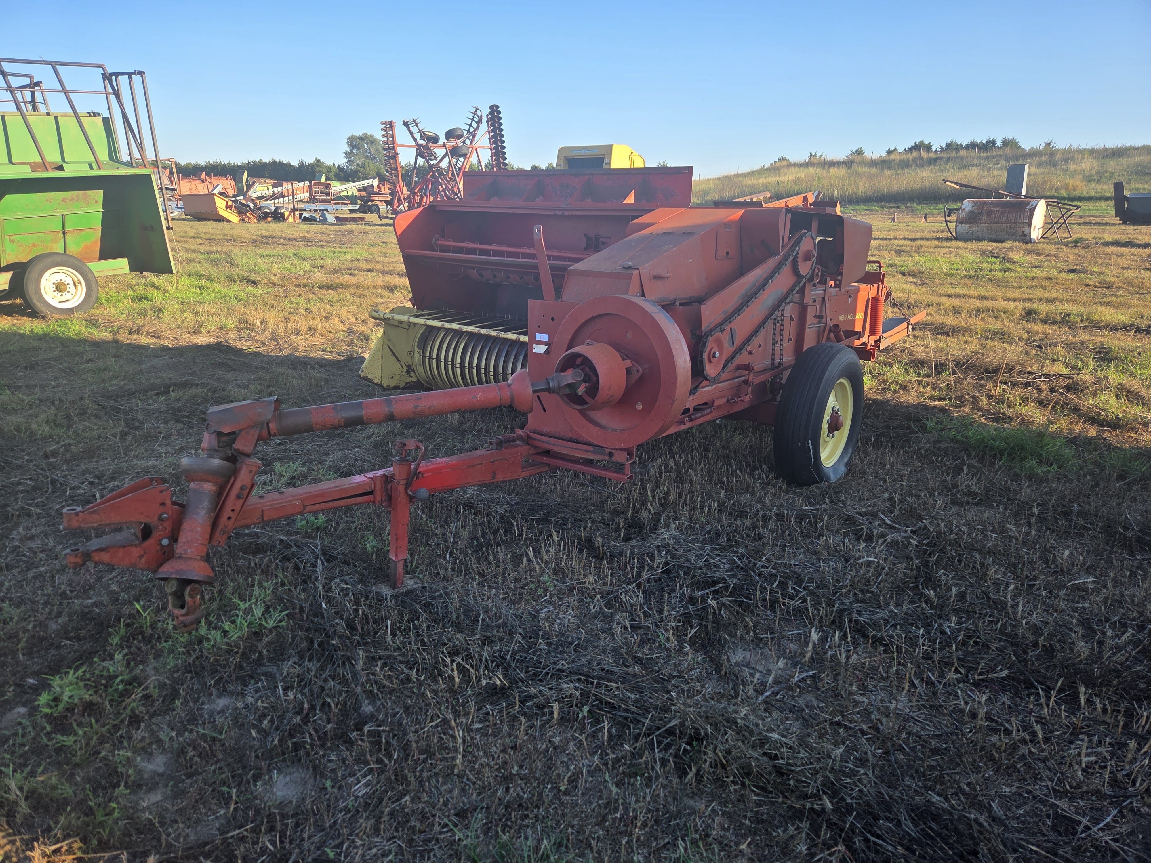 New Holland 277 Equipment Image0