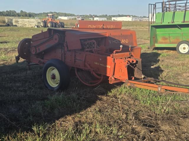 Image of New Holland 277 equipment image 4