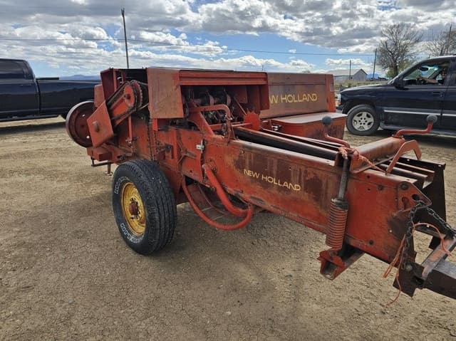 Image of New Holland 278 equipment image 3