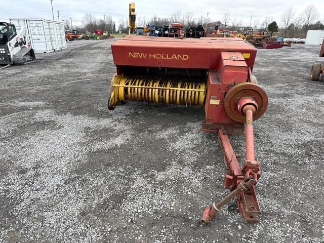 Image of New Holland 278 equipment image 2