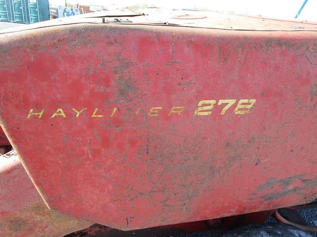 Image of New Holland 278 equipment image 2