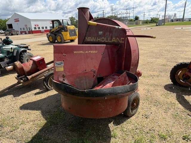 Image of New Holland 28 equipment image 3