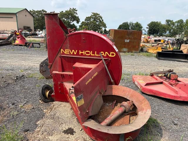 Image of New Holland 28 equipment image 4