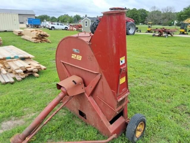Image of New Holland 28 equipment image 4