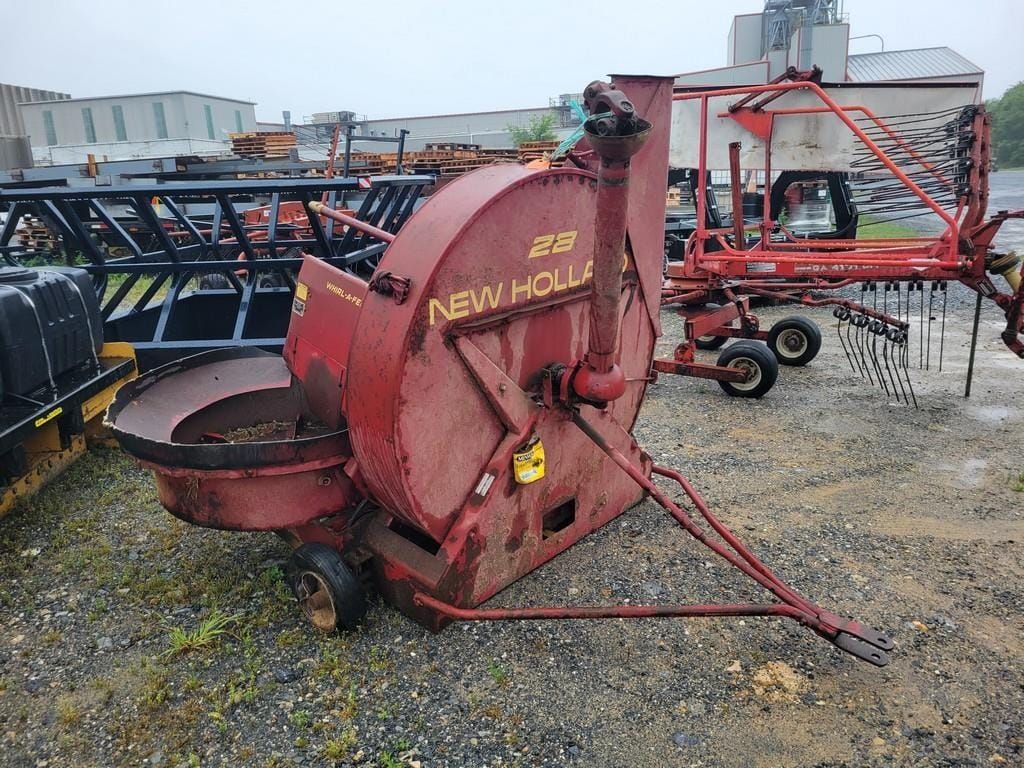 New Holland 28 Equipment Image0