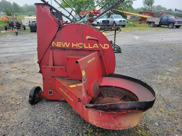 Image of New Holland 28 equipment image 3