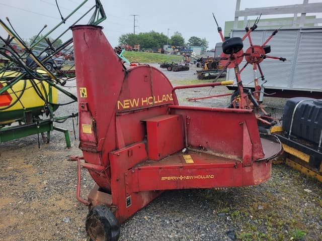 Image of New Holland 28 equipment image 2