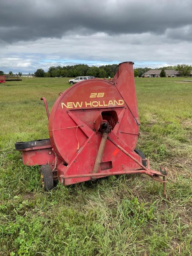 Image of New Holland 28 equipment image 1