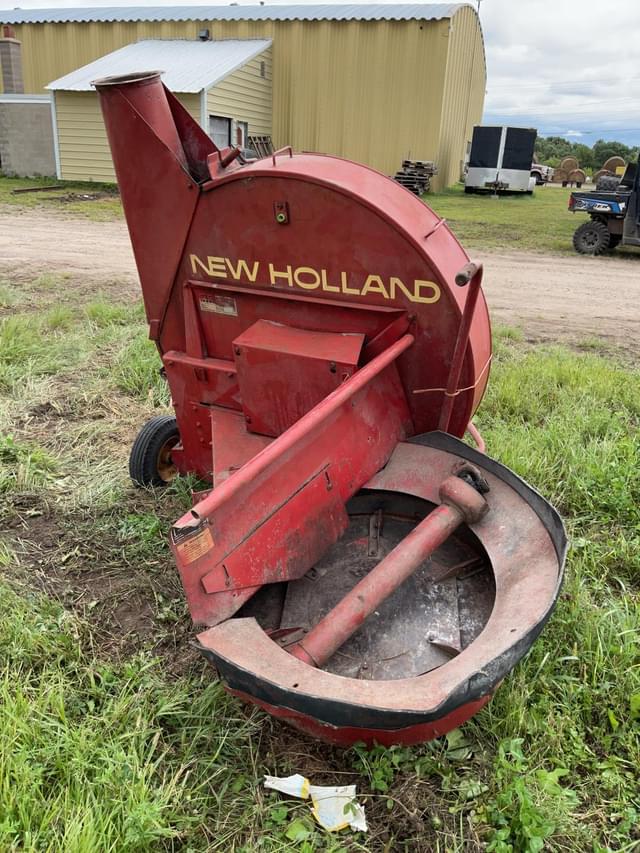 Image of New Holland 28 equipment image 3