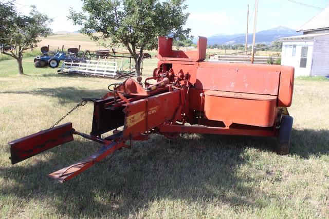 Image of New Holland 281 equipment image 2