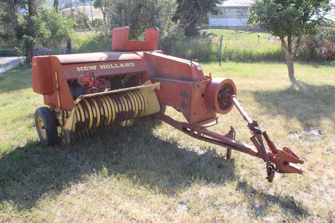 Image of New Holland 281 Primary image