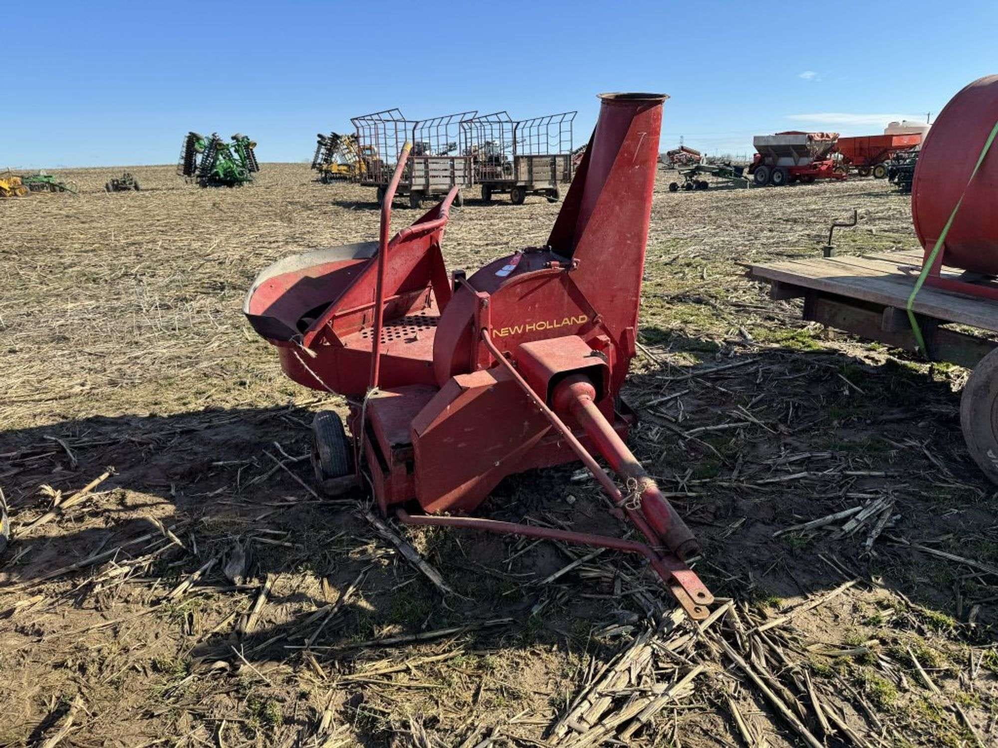 New Holland 30 Equipment Image0