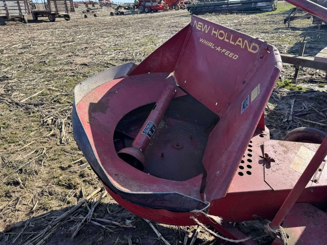 Image of New Holland 30 Image 1