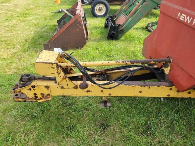 Image of New Holland 308 equipment image 3