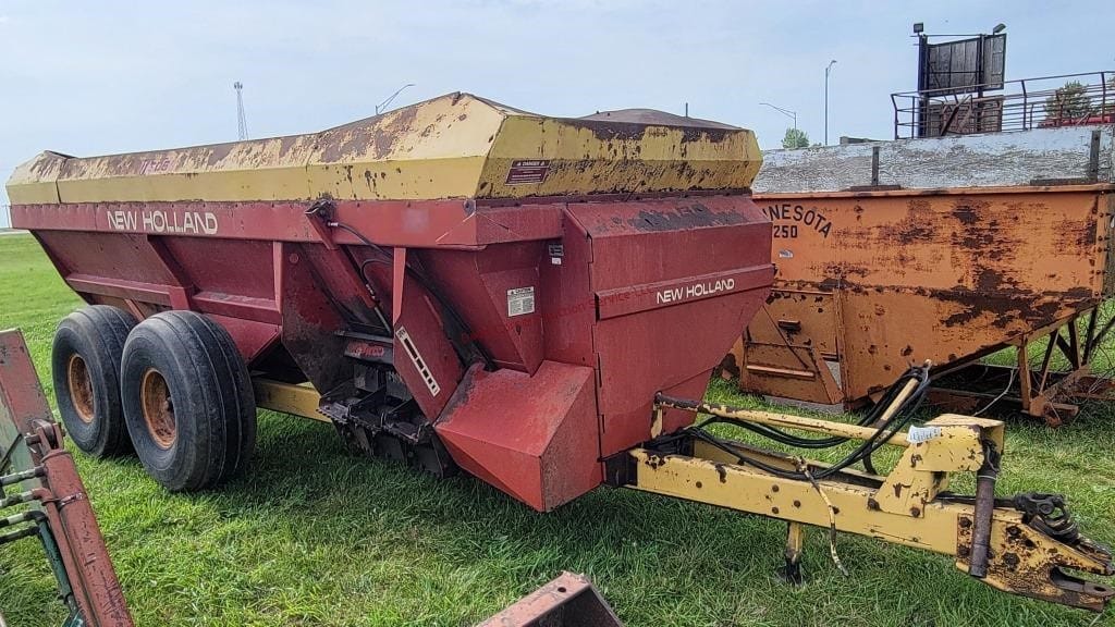 New Holland 308 Equipment Image0