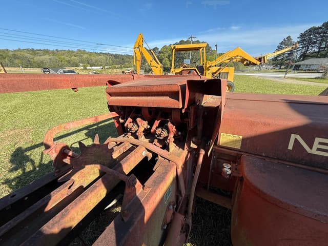 Image of New Holland 310 equipment image 2