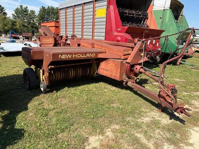 Image of New Holland 310 equipment image 1
