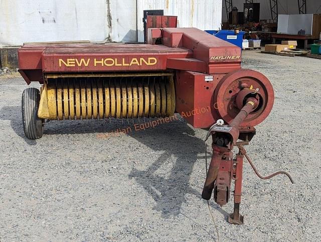 Image of New Holland 310 equipment image 1