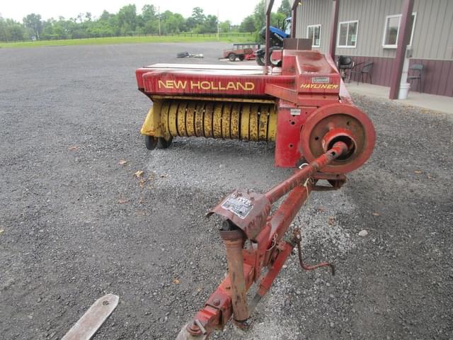 Image of New Holland 310 equipment image 1