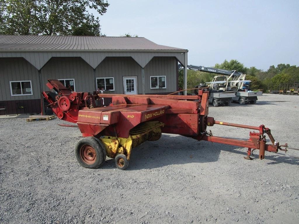 Main image New Holland 310