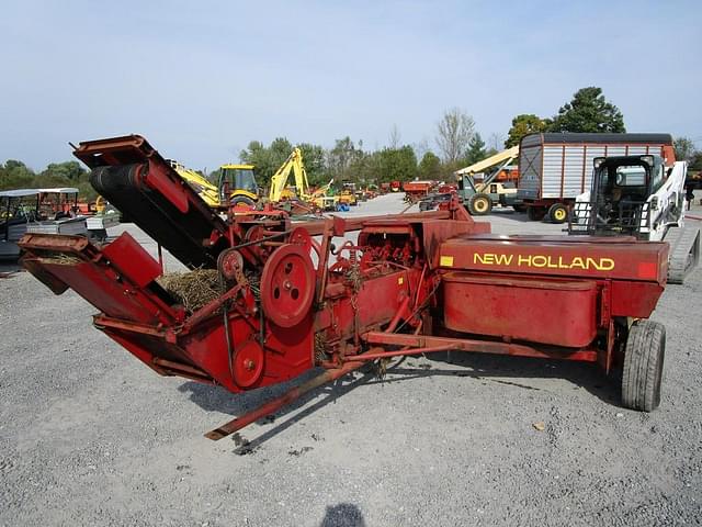 Image of New Holland 310 equipment image 3