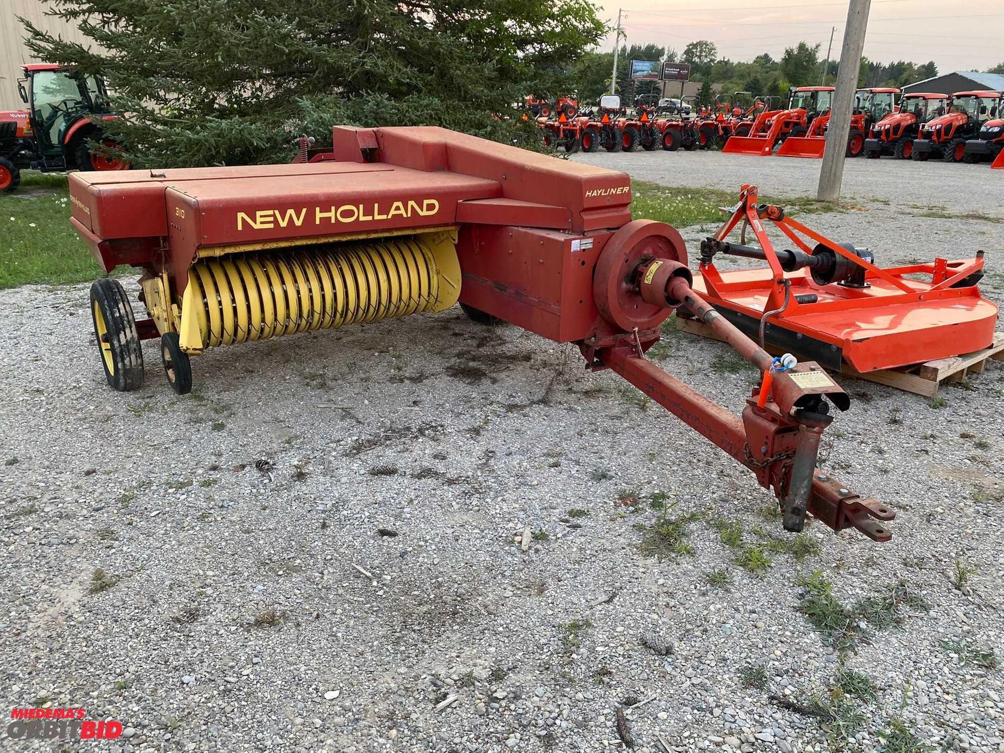 Main image New Holland 310