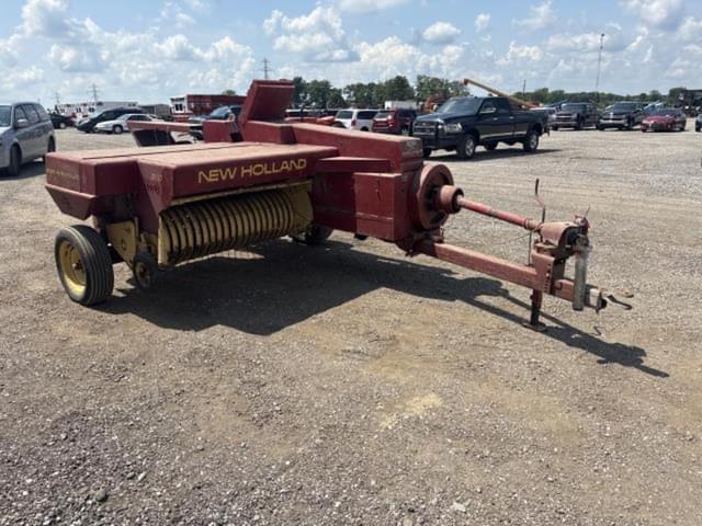 Image of New Holland Hayliner 310 equipment image 3