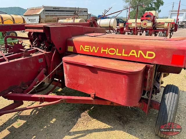 Image of New Holland 310 equipment image 2