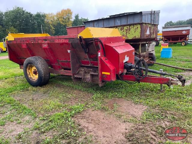Image of New Holland 3106 equipment image 2