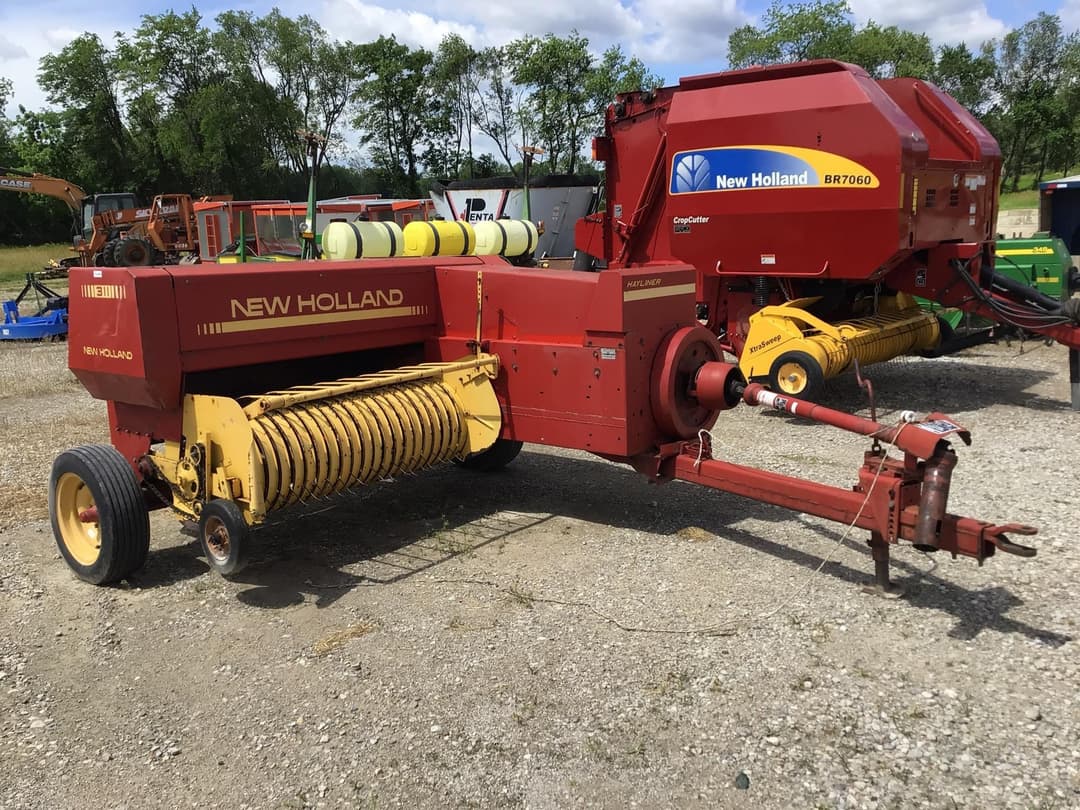 Image of New Holland 311 Primary image