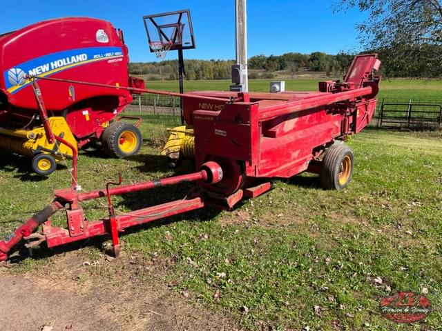 Image of New Holland 311 equipment image 3