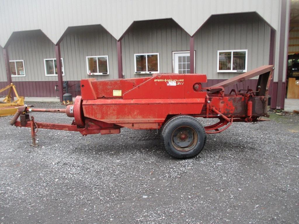 Image of New Holland 311 Primary image