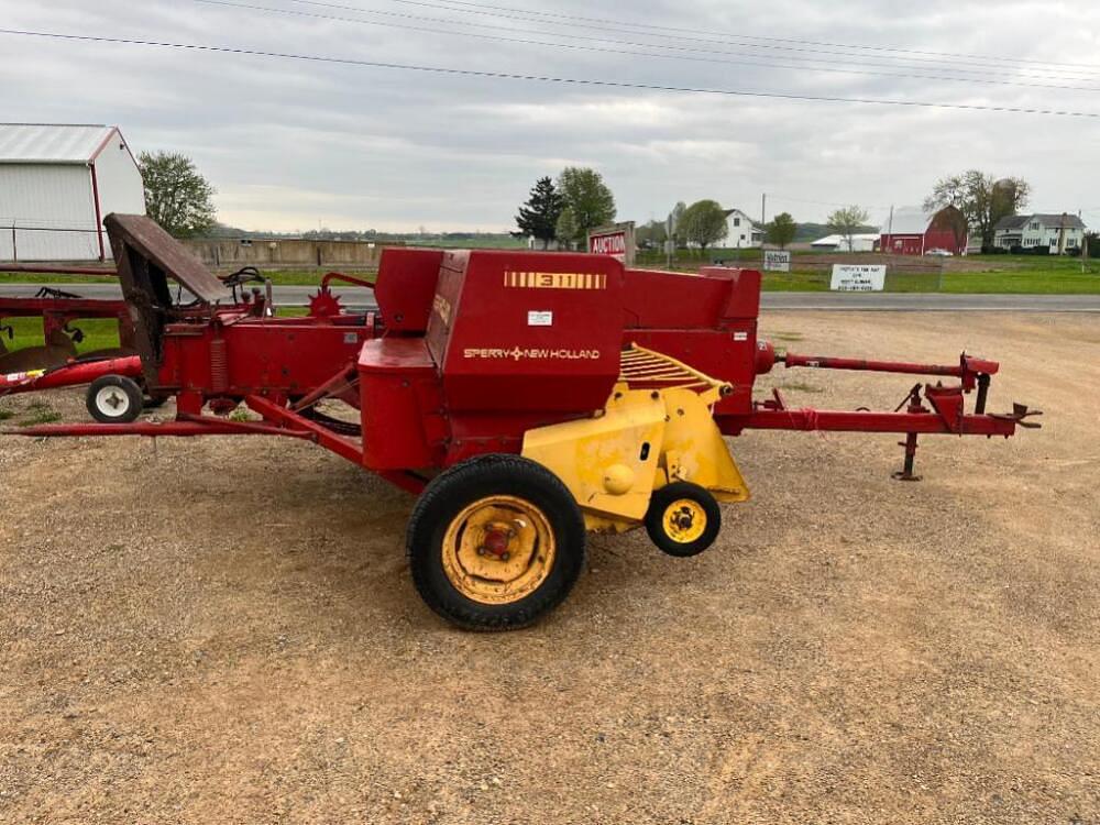 New Holland 311 Hay and Forage Balers - Square for Sale | Tractor Zoom