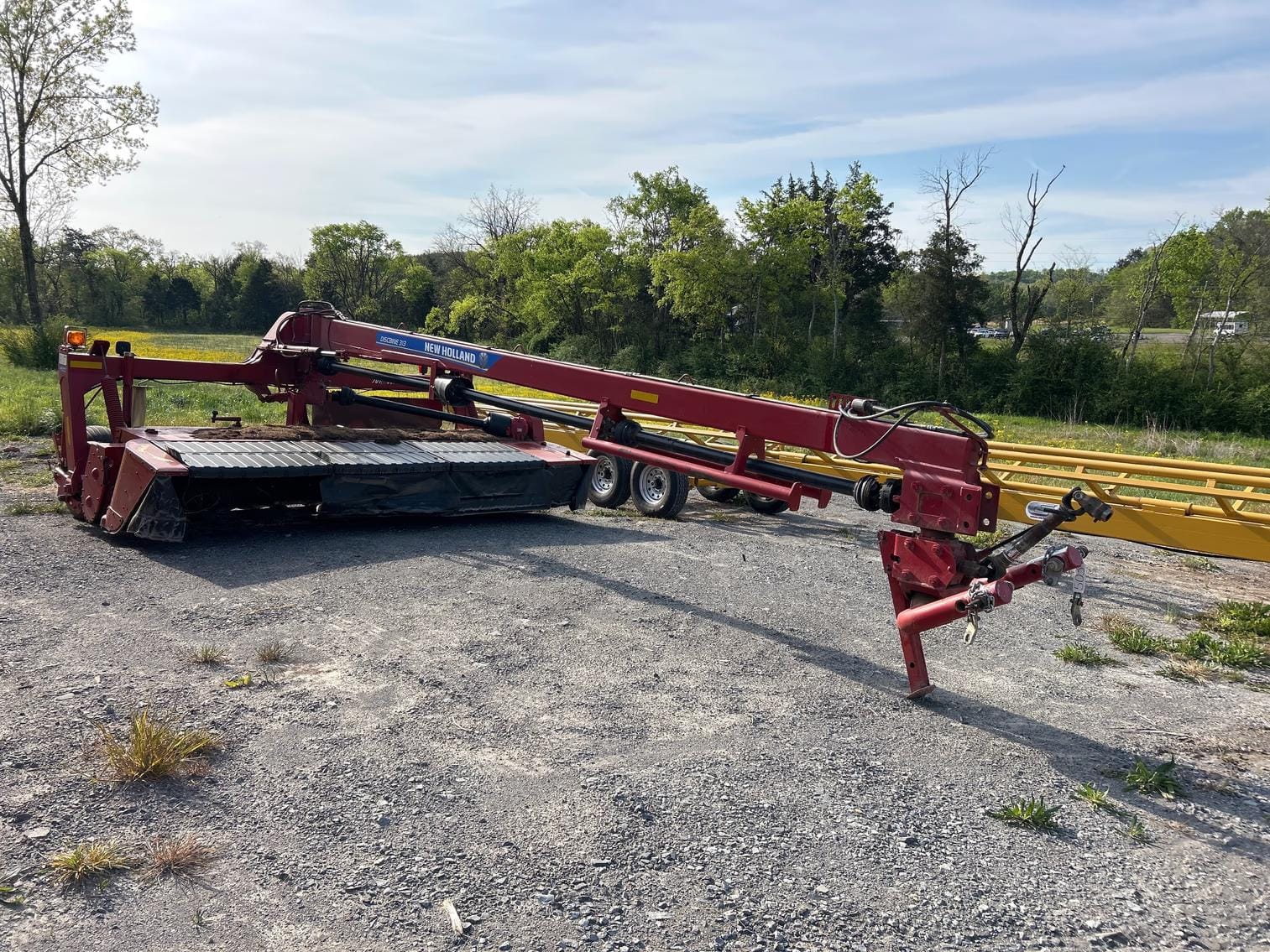 2015 New Holland 313 Equipment Image0