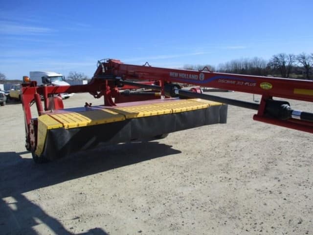 Image of New Holland 313 Plus equipment image 3