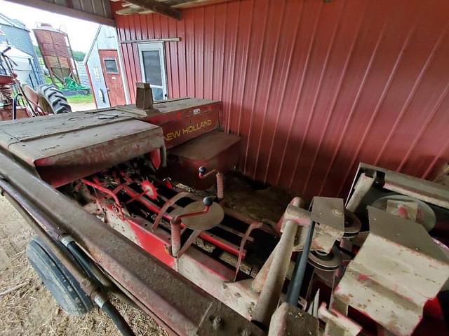 Thumbnail image New Holland 315 4