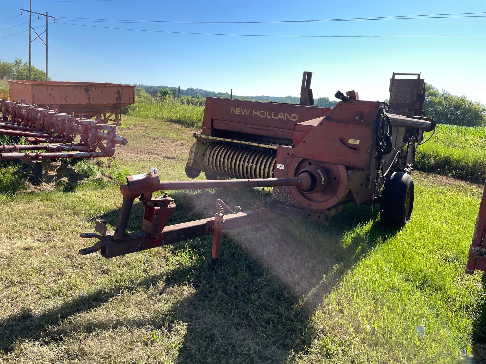 New Holland 315 Equipment Image0