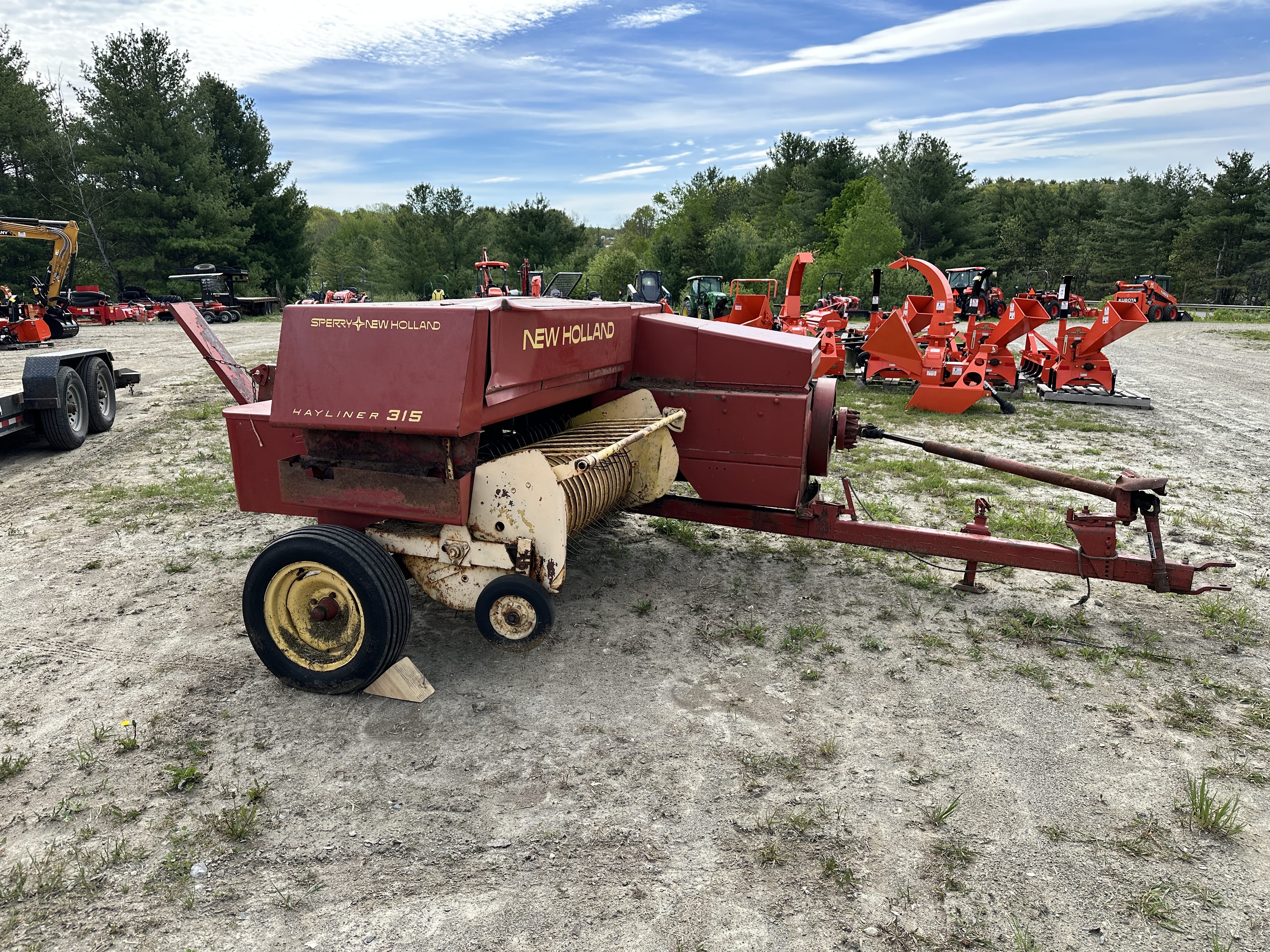 New Holland 315 Equipment Image0