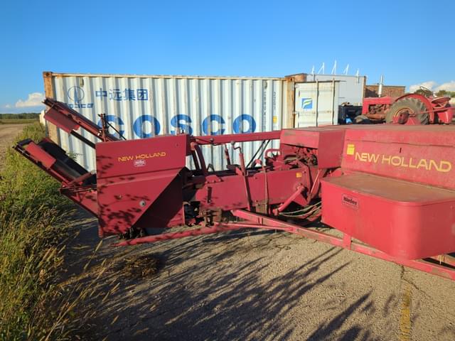 Image of New Holland Hayliner 315 equipment image 4