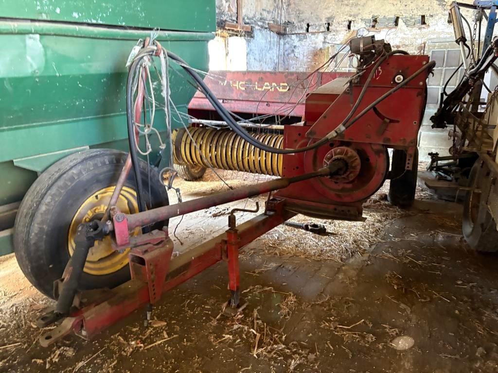 New Holland 315 Equipment Image0