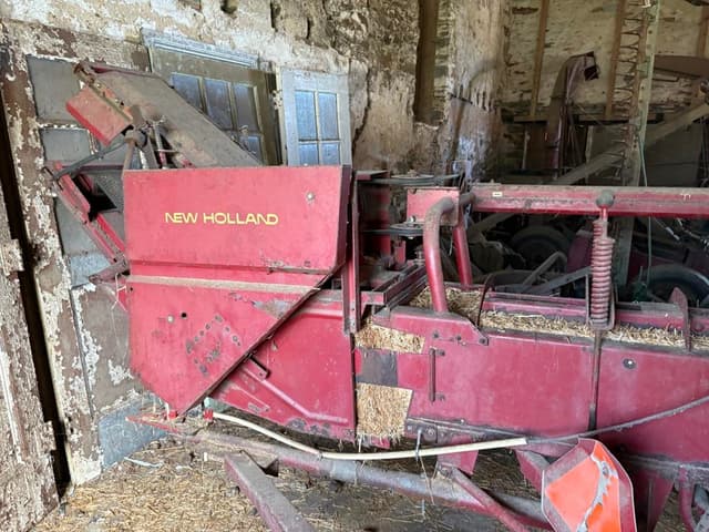 Image of New Holland 315 equipment image 3