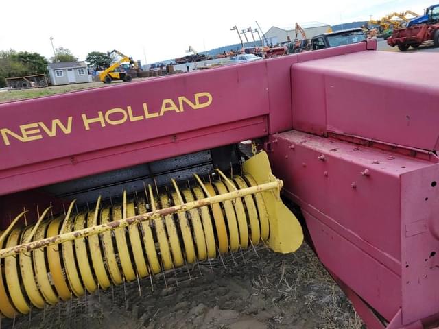 Image of New Holland 315 equipment image 4