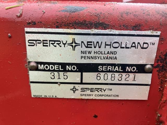 Image of New Holland 315 equipment image 4