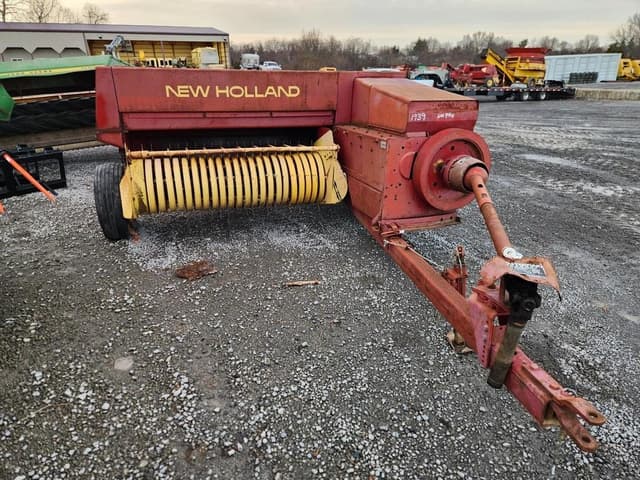 Image of New Holland 315 equipment image 2